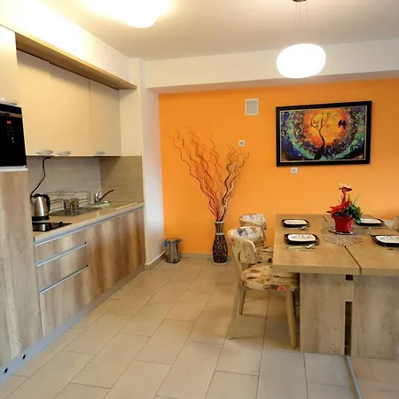Diva Capitol Luxury Apartment *